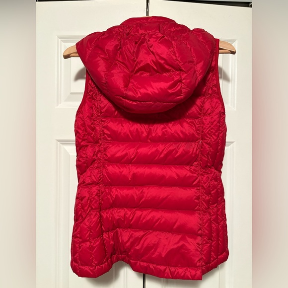 Women's Red Puffer Vest - Picture 3 of 8